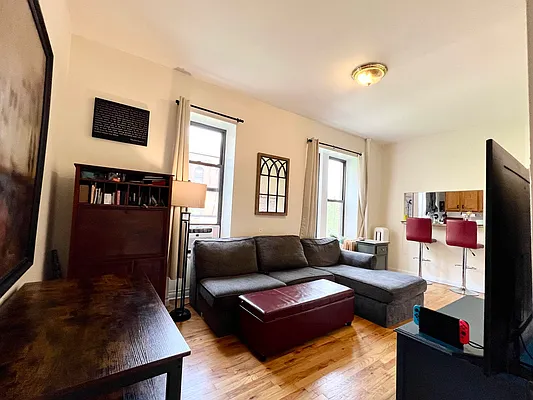 Rented by Compass | media 3