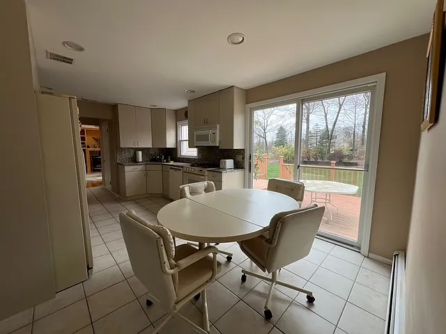 5 Glenn Dr — Photo 7