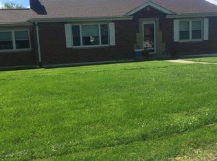 1910 Gloria Rd, Saint Louis, MO 63125