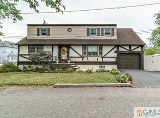 3 Grover St, Fords, NJ 08863