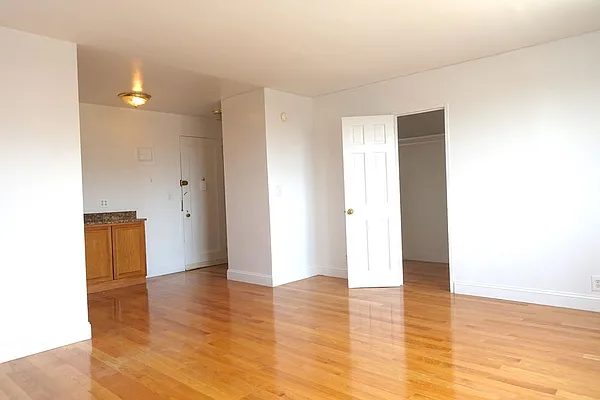 Rented by Choice NY Property Management LLC | media 6