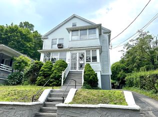 734 Howe Ave, Shelton, CT 06484