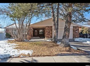 9268 S Shad Ln, Sandy, UT 84093