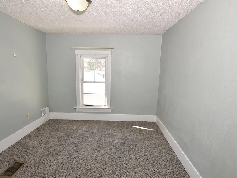 1327 Corby Blvd — Photo 21