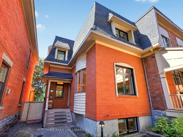 22 Ralph St, Ottawa, ON K1S 4A5