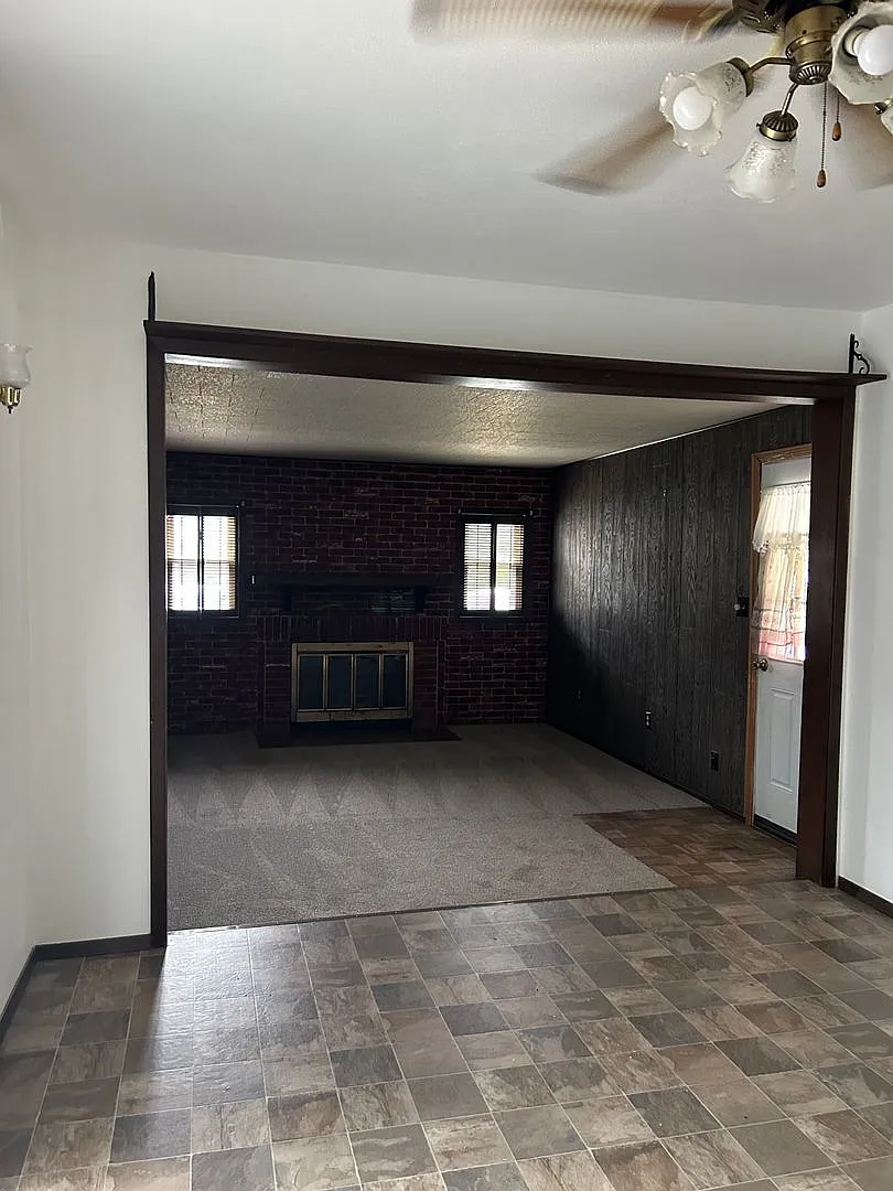 935 Fair Oaks — Photo 3