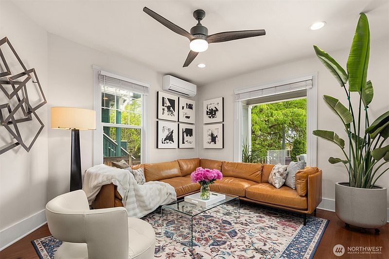 2nd image of 325 23rd Avenue E