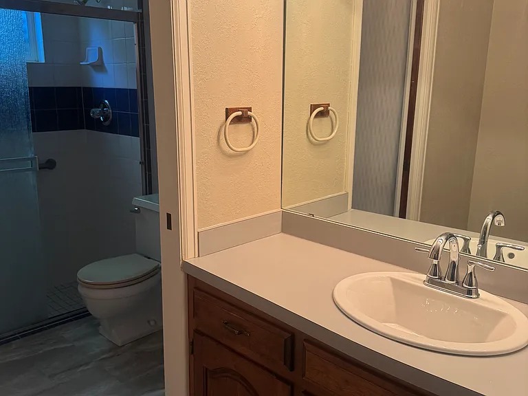 436 Baylor St — Photo 12