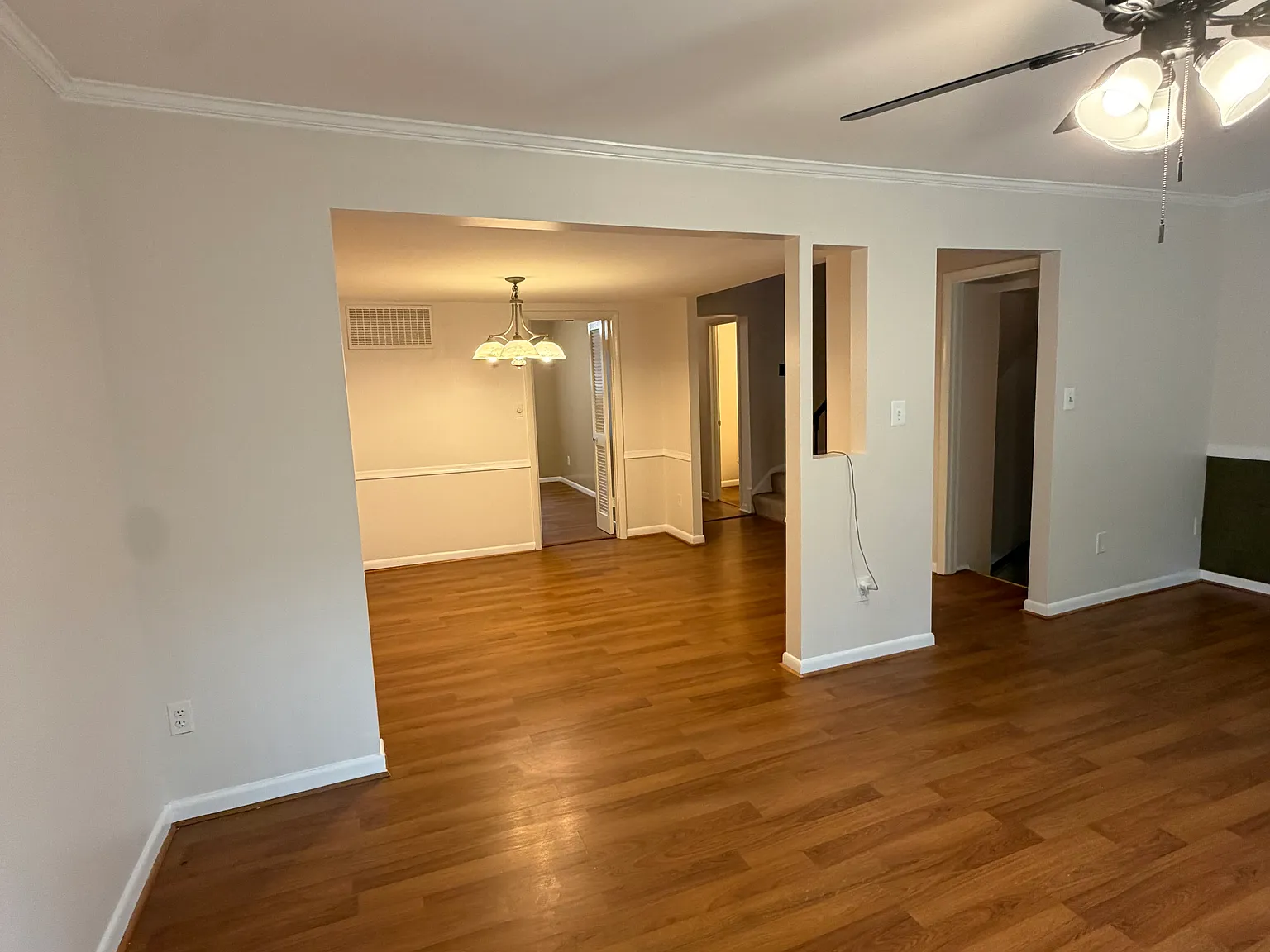 3 bed, 2.5 bath, 1900 sqft, $2,600 — Photo 4
