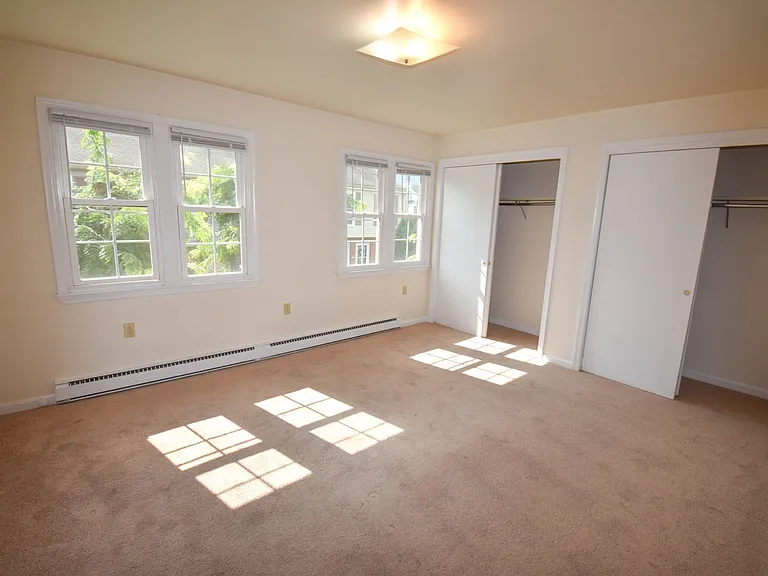 344 W Water St — Photo 16