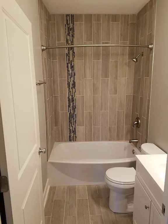 2711 1st Ave — Photo 3