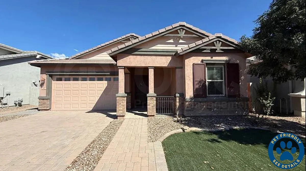 3 bed, 2.5 bath, 1867 sqft, $2,650 — Photo 1