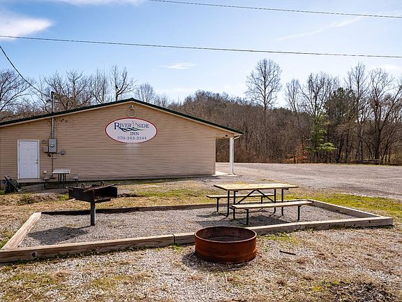 5th image of 786 Ray Mann Rd