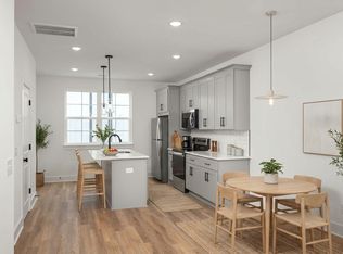 700 N Dupont Ave #207, Madison, TN 37115