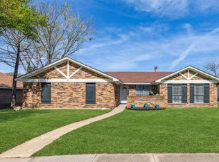 1017 Summertree Cir, Plano, TX 75025