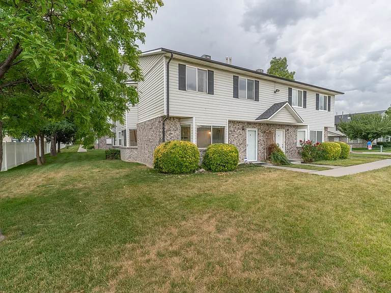 3907 W Rockwood Way — Photo 19