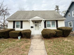 33 Newton Street, Hamden, CT 06514