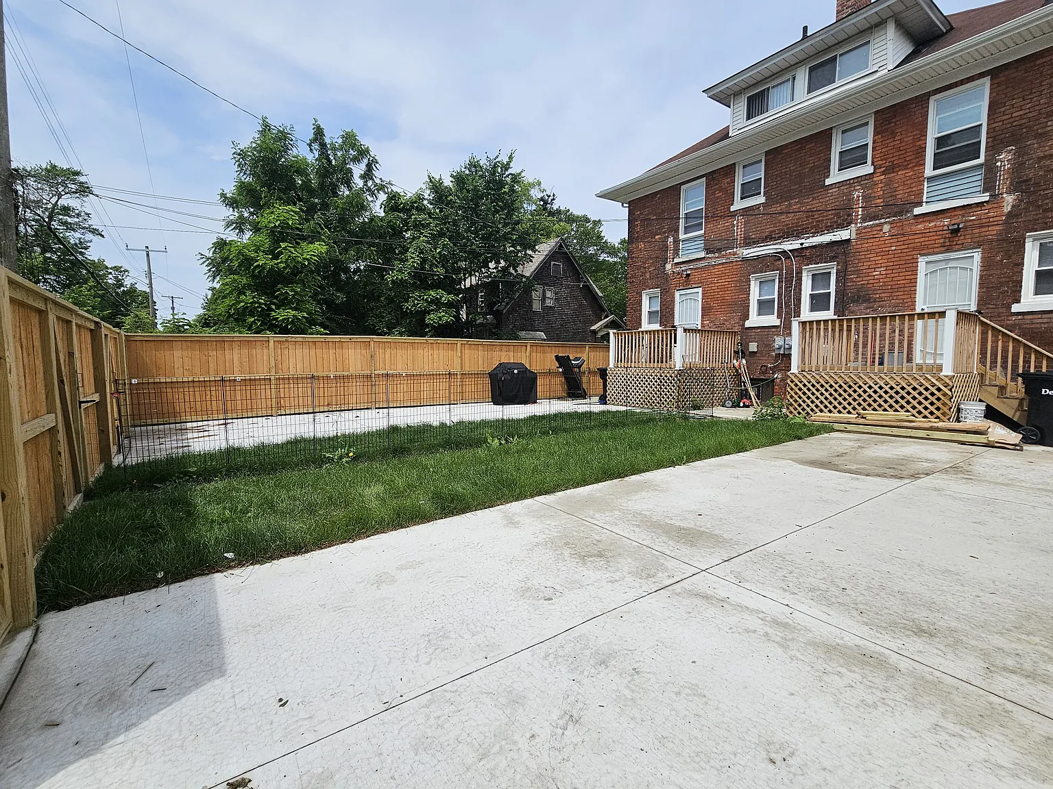 4 bed, 1550 sqft, $2,000 — Photo 3