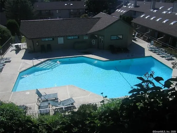 2435 Bedford St #21E, Stamford, CT 06902