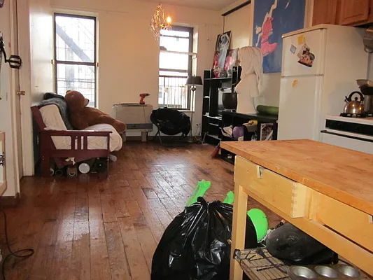 Rented by Empire One Realty | media 3