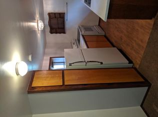 424 Maple St APT 2, Chadron, NE 69337