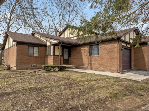 41 Parkplace W #W, Allen Park, MI 48101