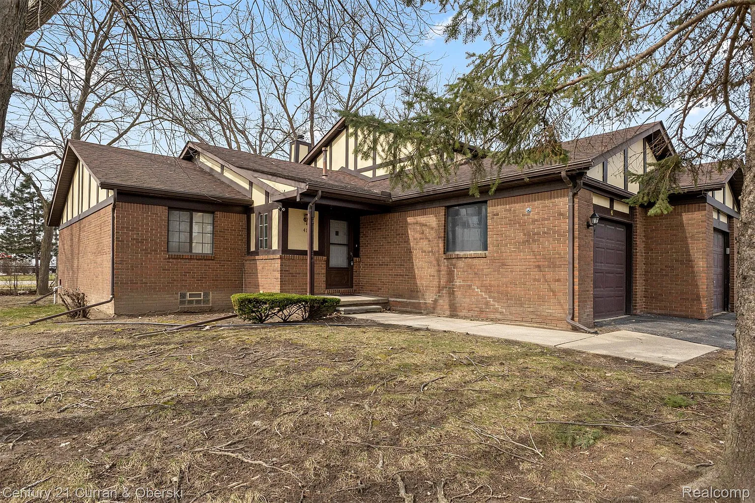 41 Parkplace St W photo 1