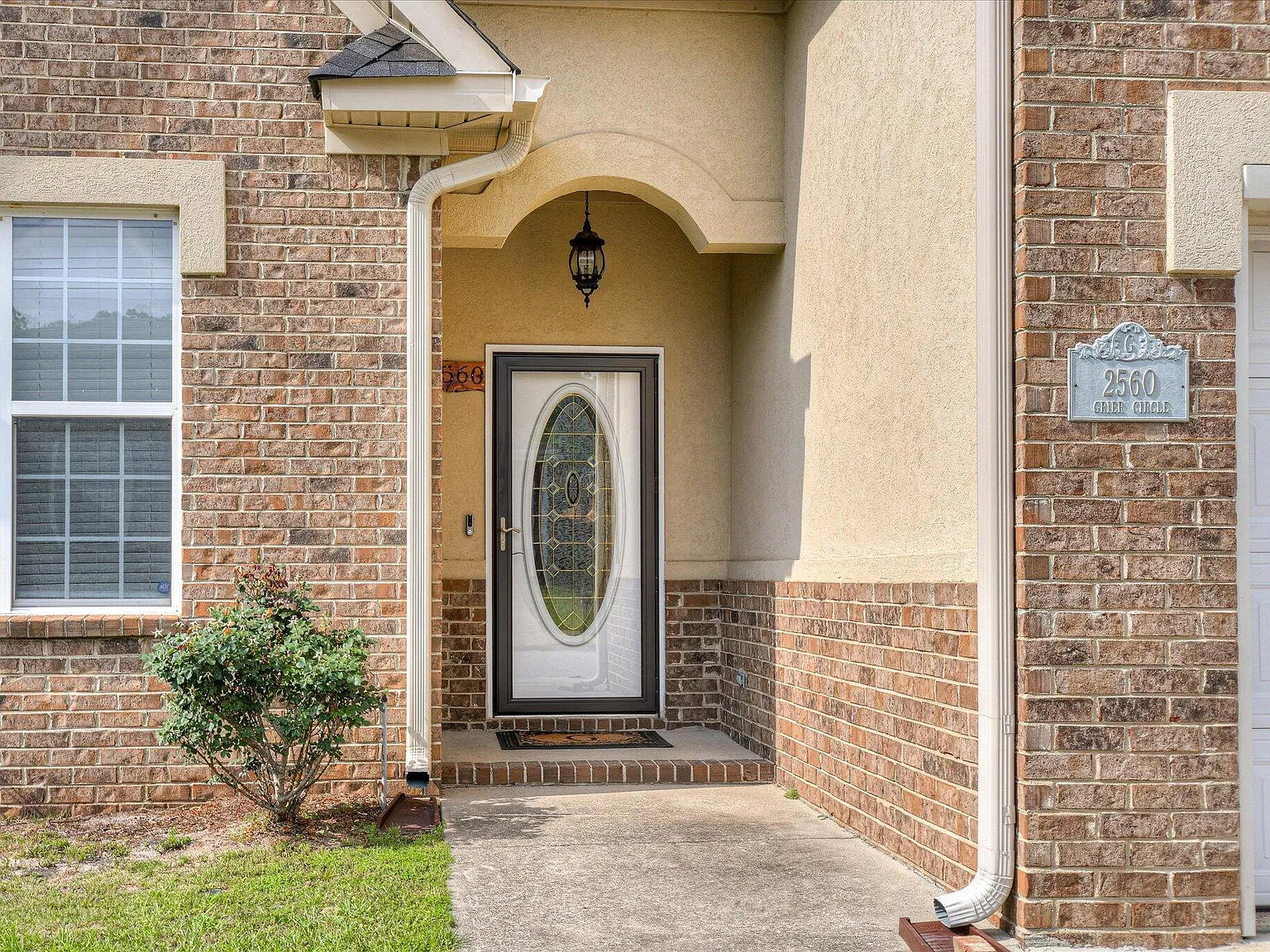 4 bed, 3.0 bath, 1820 sqft, $2,100 — Photo 4