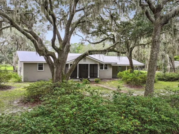 85006 Crews Rd, Fernandina Beach, FL 32034