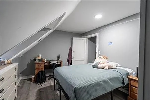 2 bed, $1,350 — Photo 3