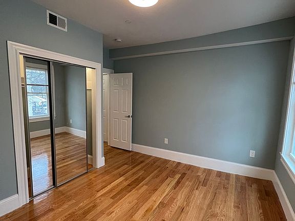 5th image of 74 Pearl St #3