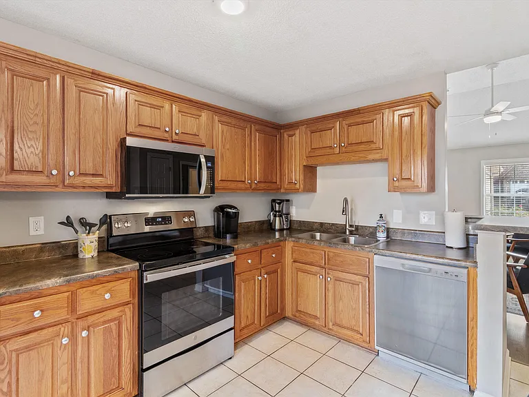 6830 Garmin Ln — Photo 21