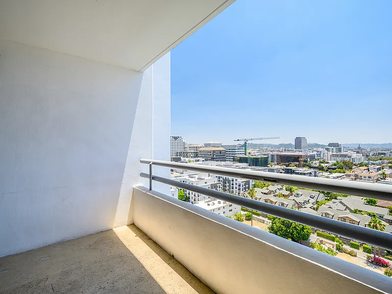 343 Pioneer Dr #1703 — Photo 12