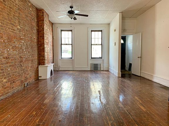 4th image of 2716 Parrish St #A
