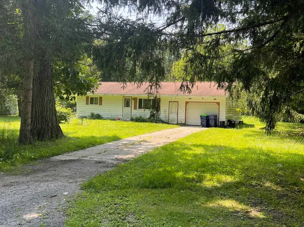 7540 Moorish Rd, Bridgeport, MI 48722