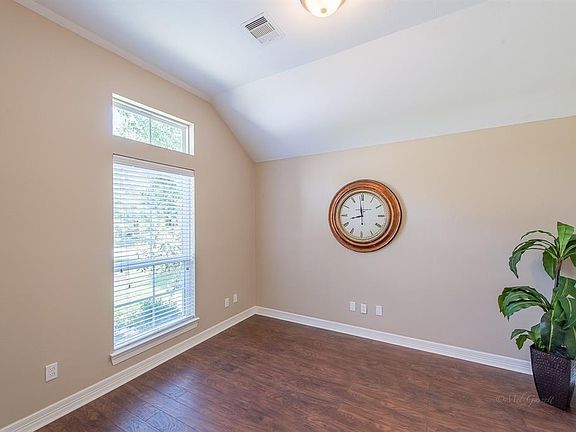 5th image of 10719 Moorcreek Dr