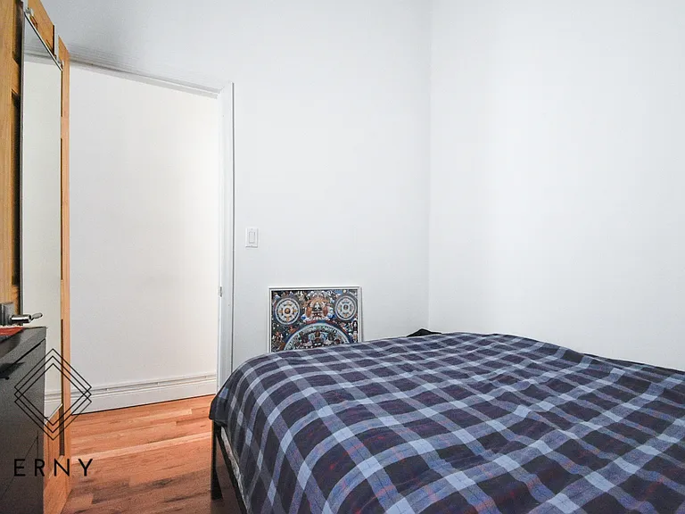 199 Java St #3R — Photo 8