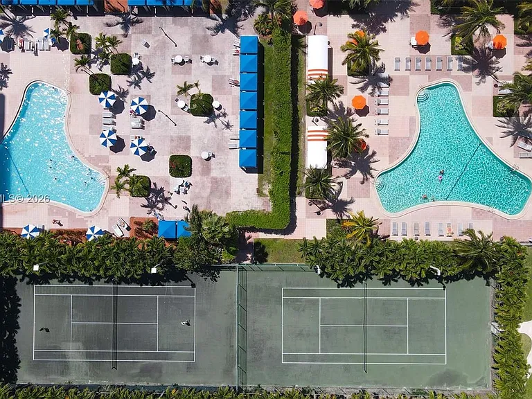 19380 Collins Ave #6 — Photo 26