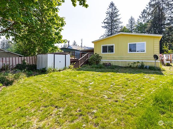 2nd image of 4045 49th Avenue SW #78