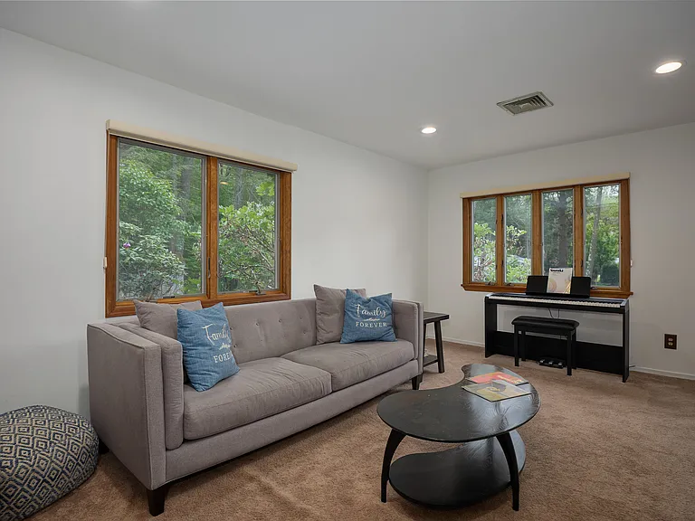 34 Maple Brook Rd — Photo 20