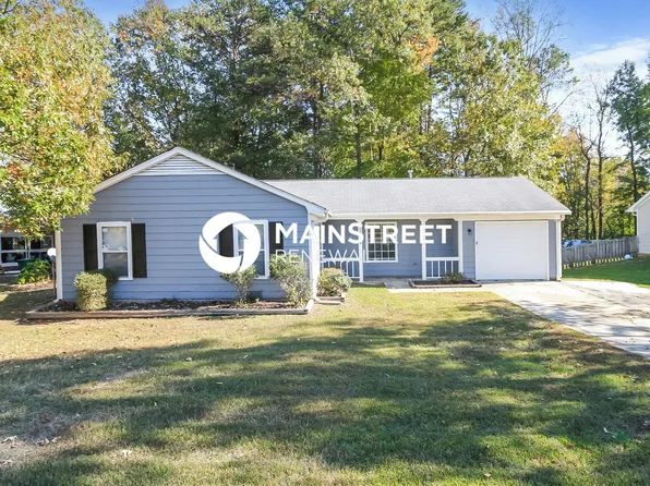 1620 Stoneybrook Dr, High Point, NC 27265