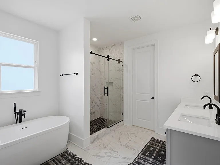7628 Delancey Dr — Photo 12