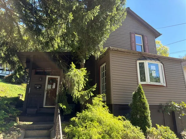 124 Oakdale Rd, North Versailles, PA 15137