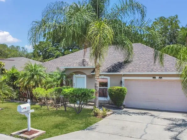 5614 Oakwood Knoll Dr, Lakeland, FL 33811