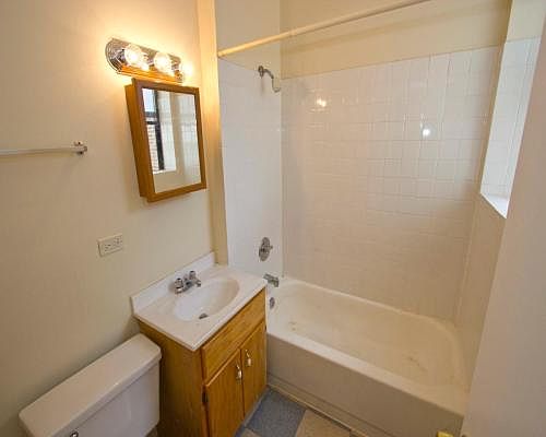 5th image of 6934 S Clyde Ave APT 107