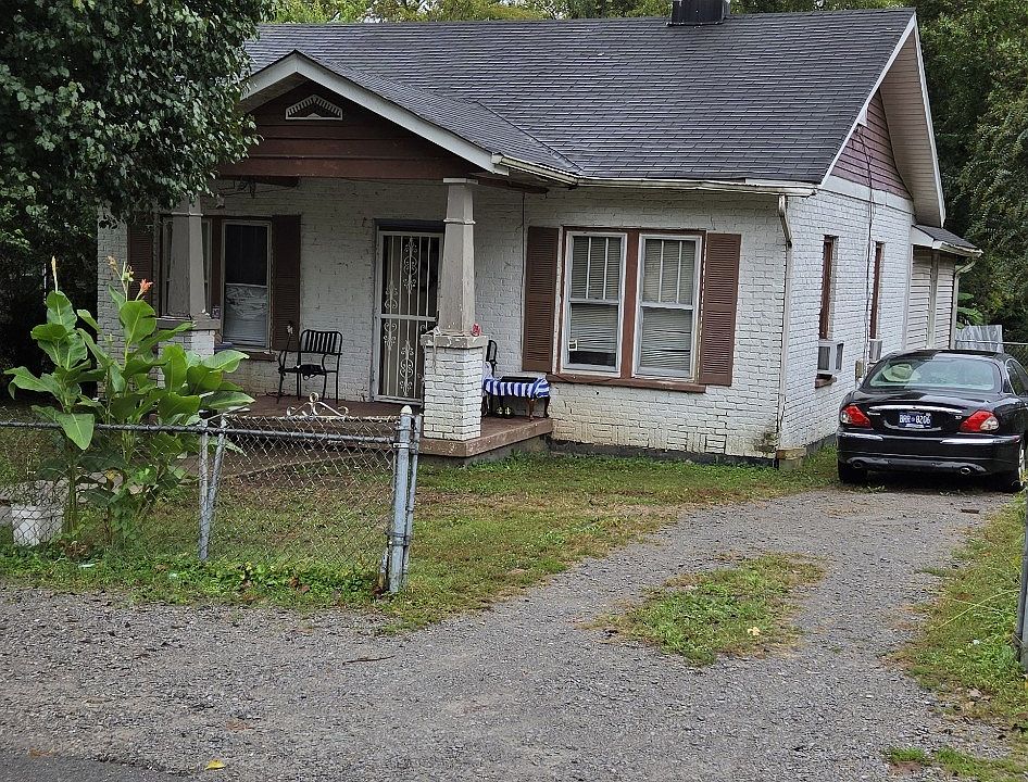 2nd image of 109 Elberta St