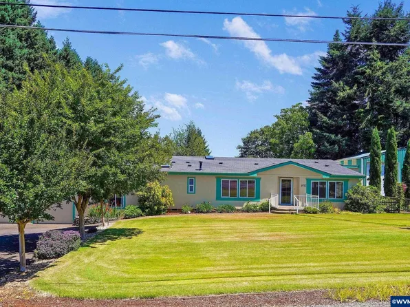 6932 Rainbow Dr SE, Salem, OR 97306
