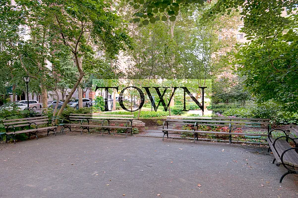 Rented by Town Residential | media 29