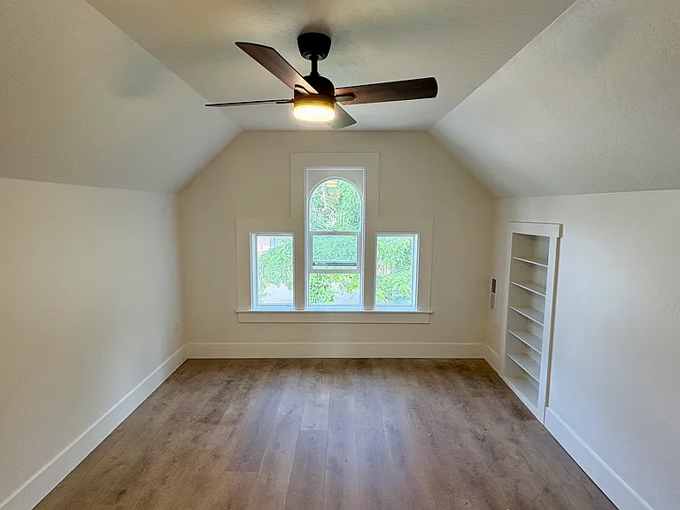 Upstairs bedroom 3
