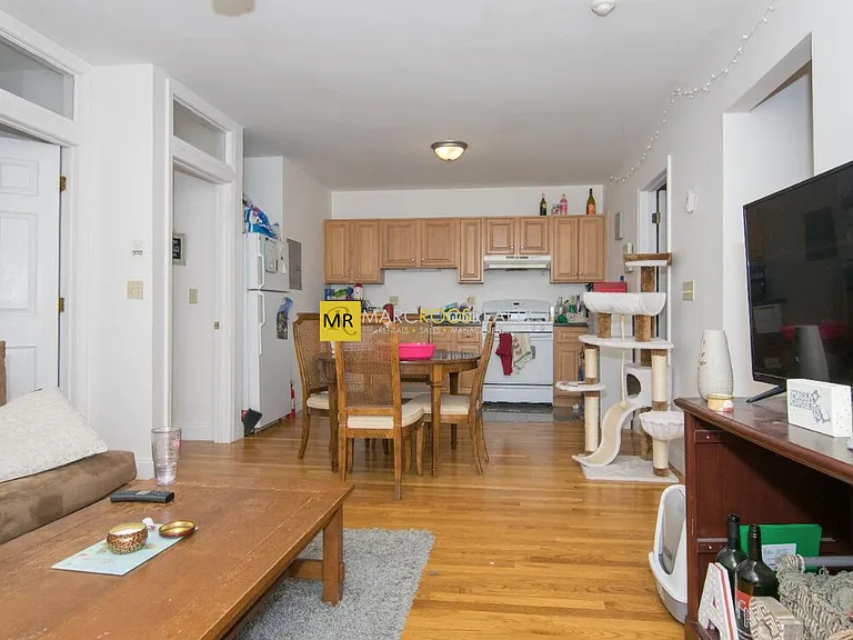 17 Cummings Rd — Photo 1